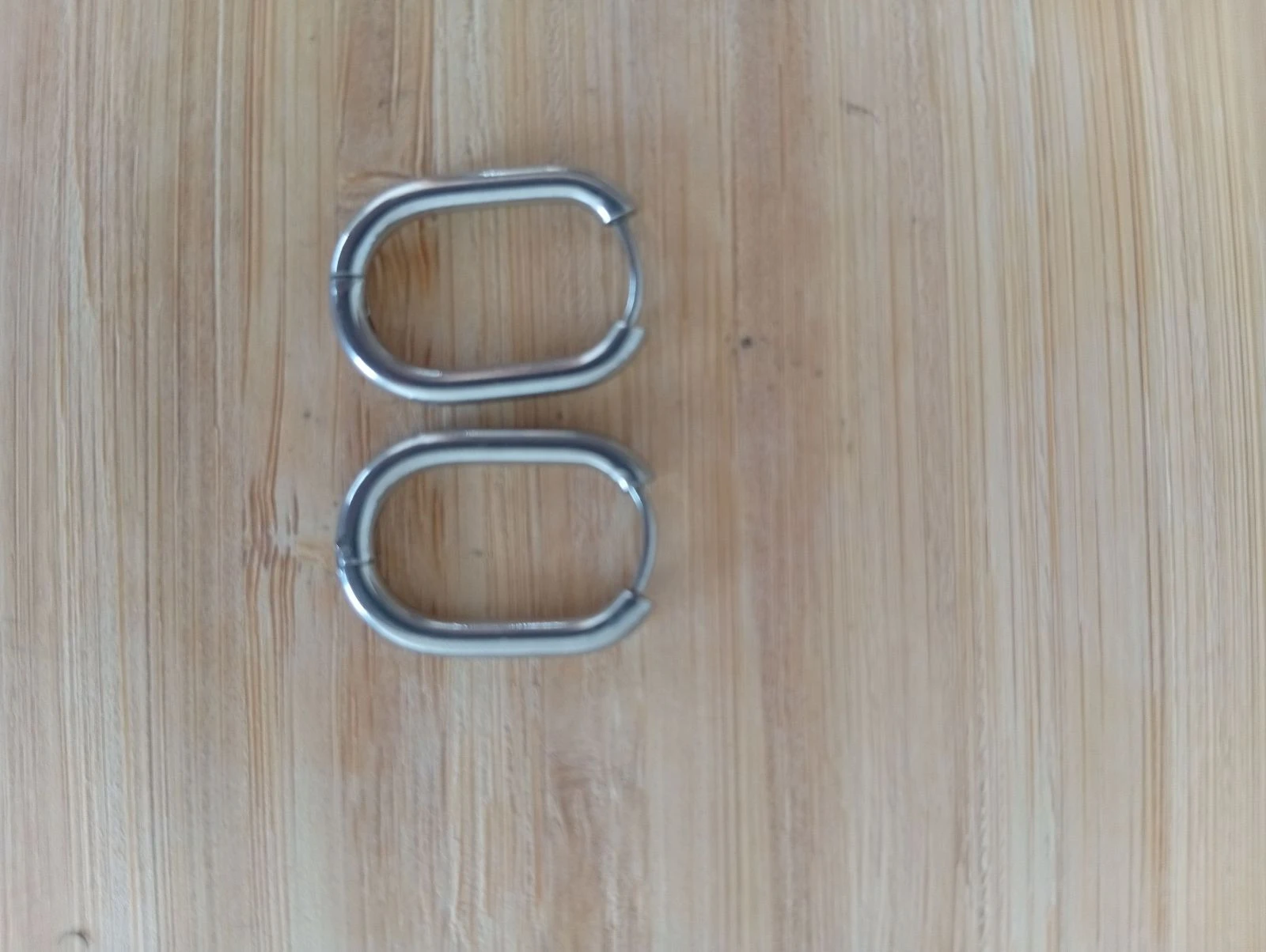 Stainless steel hoop earrings – photo 2